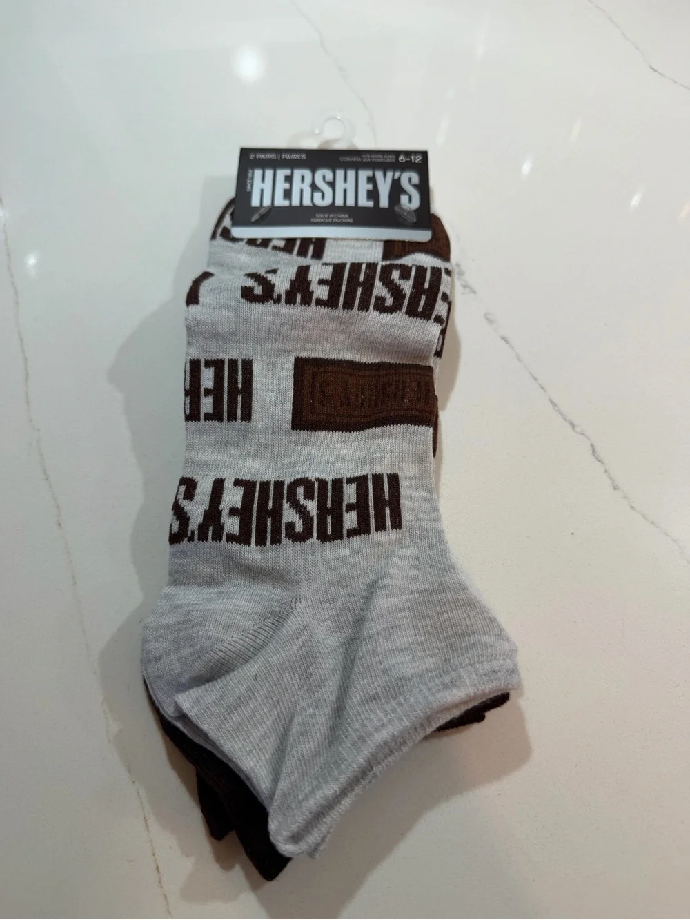 Hershey's Men's 2-Pair Ankle Socks Size 6-12 NWT